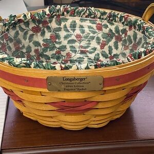 1999 Longaberger Christmas Collection Popcorn with liner and plastic protector